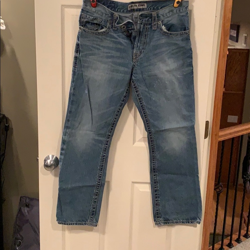 Men’s jeans.